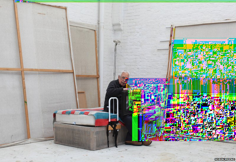 Artist Howard Hodgkin is pictured holding the first painting he created in 1949, the only one he will keep for himself.viaglitchnews.tumblr